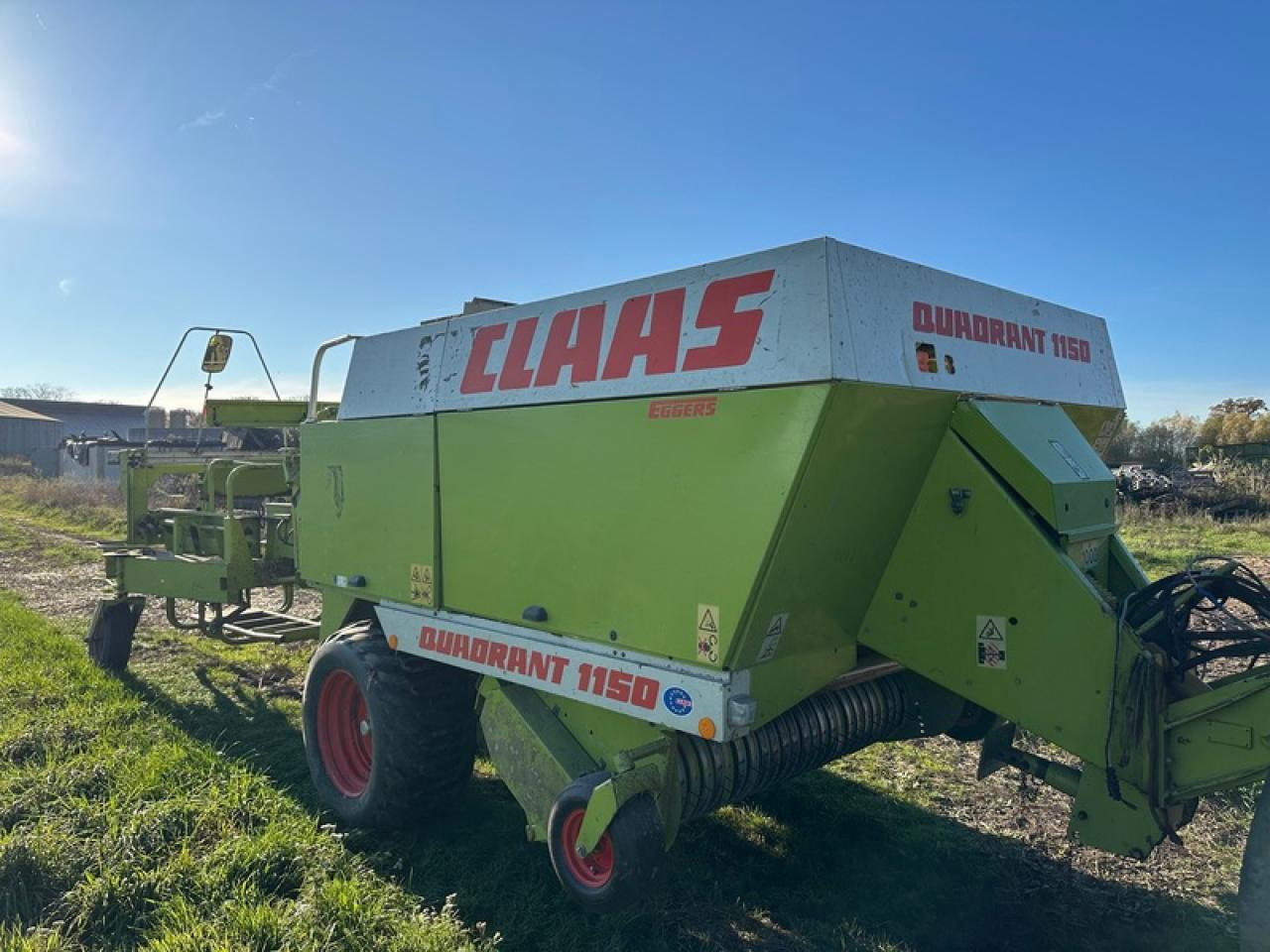 CLAAS QUADRANT 1150 - Baler persegi: gambar 4 CLAAS QUADRANT 1150 - Baler persegi: gambar 4