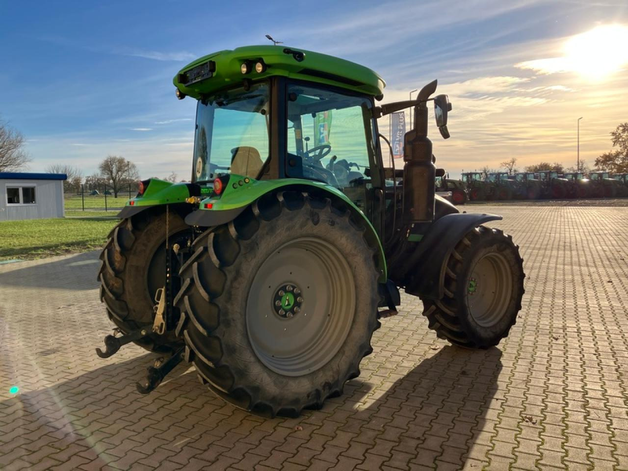 Deutz-Fahr 5120 GS - Traktor: gambar 4 Deutz-Fahr 5120 GS - Traktor: gambar 4