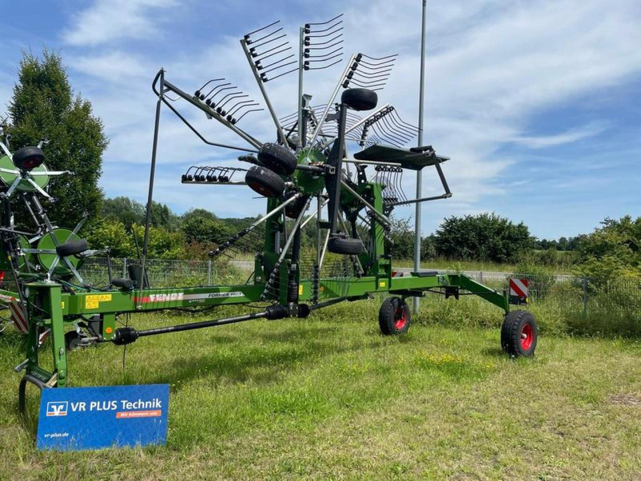 Fendt FORMER 1603 AKTION - Tedder/ Menyapu: gambar 1 Fendt FORMER 1603 AKTION - Tedder/ Menyapu: gambar 1