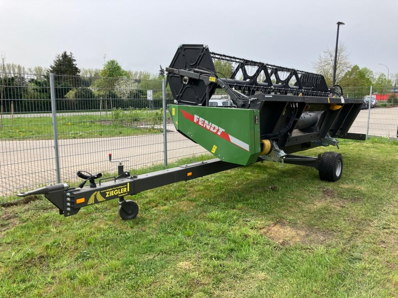 Fendt FREEFLOW 540 - Header biji-bijian: gambar 1 Fendt FREEFLOW 540 - Header biji-bijian: gambar 1
