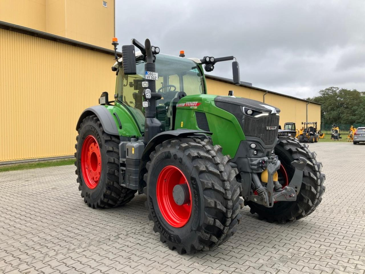Fendt VARIO 728 GEN 7 PROFI+ RTK - Traktor: gambar 4 Fendt VARIO 728 GEN 7 PROFI+ RTK - Traktor: gambar 4