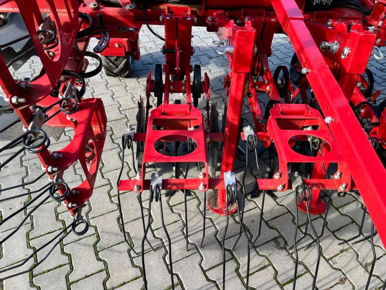 HORSCH TRANSFORMER 6 VF - Mesin pengolahan tanah: gambar 4 HORSCH TRANSFORMER 6 VF - Mesin pengolahan tanah: gambar 4