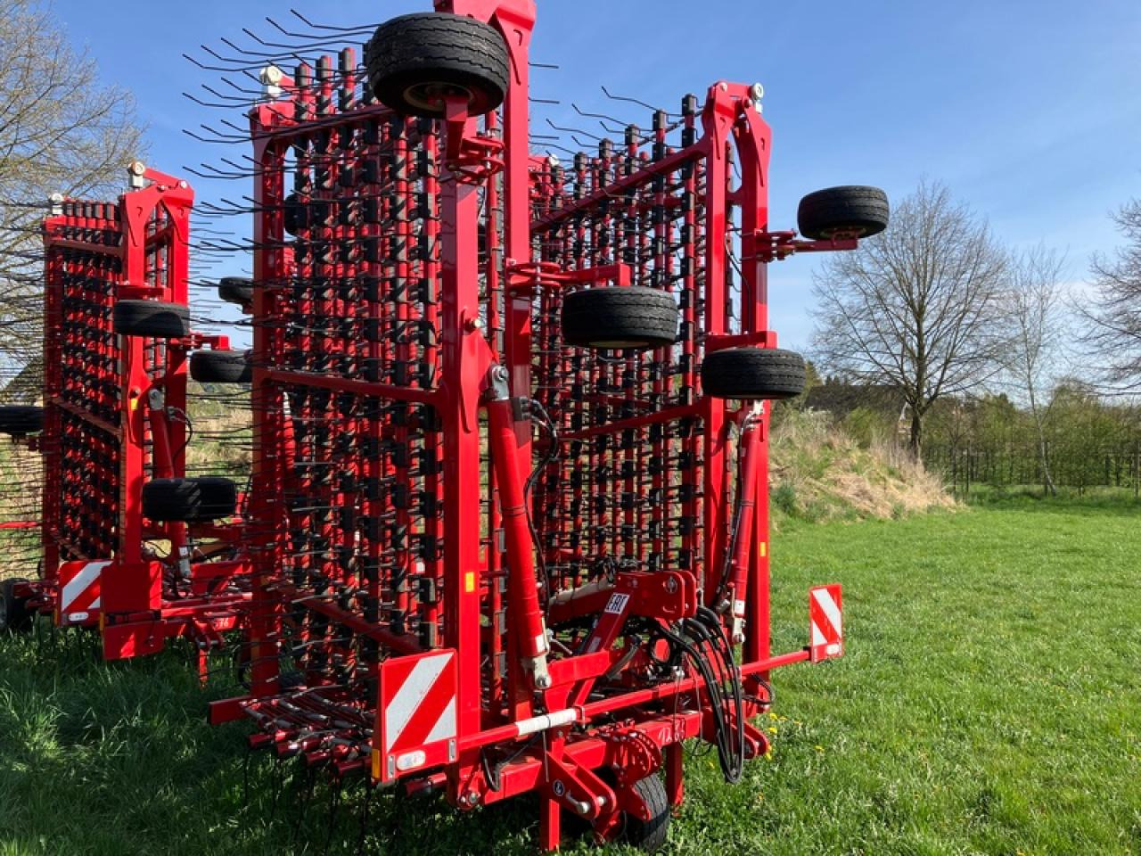 Horsch CURA 13.5 ST - Mesin pengolahan tanah: gambar 1 Horsch CURA 13.5 ST - Mesin pengolahan tanah: gambar 1