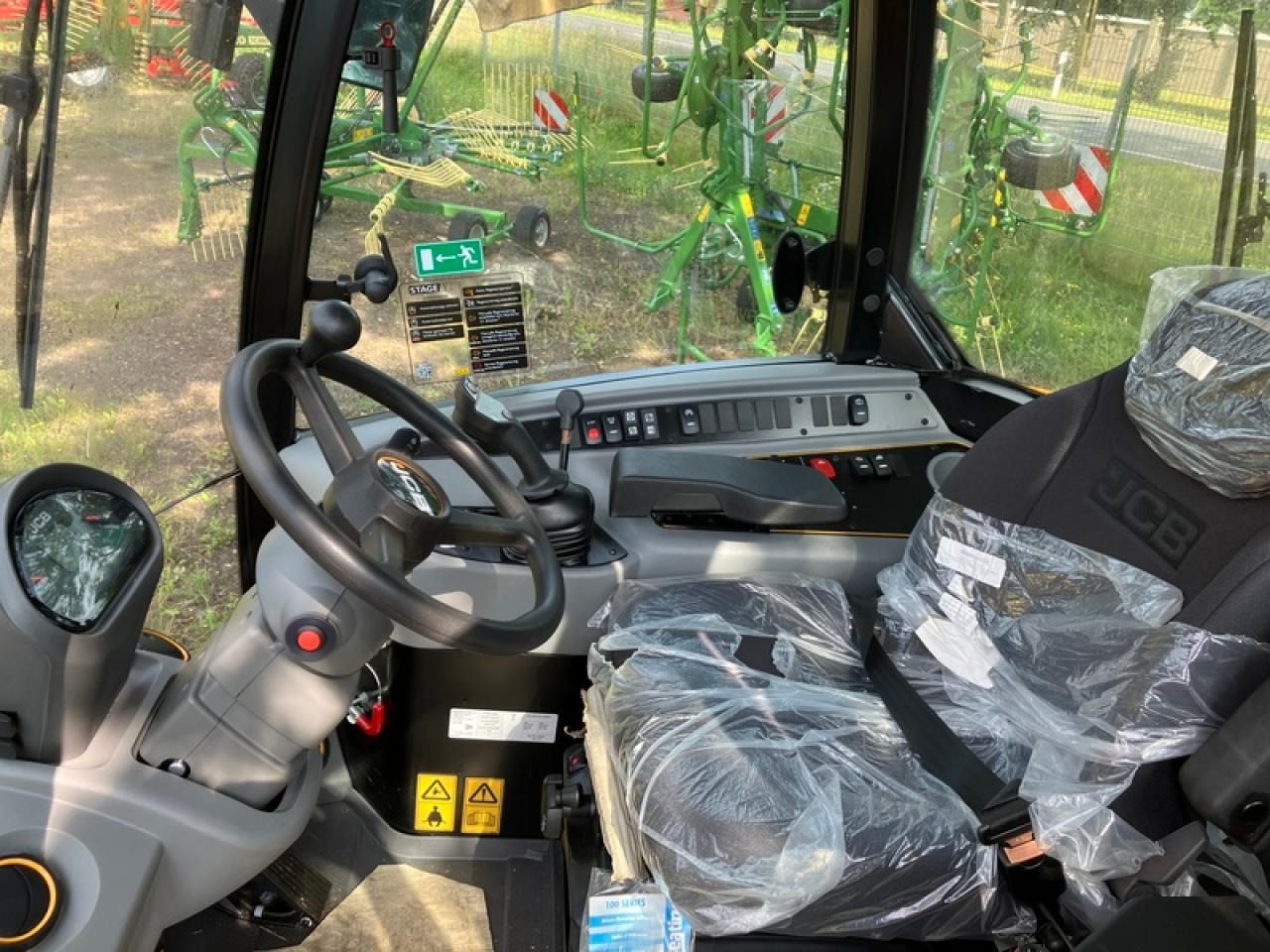 Leasing JCB 406 AGRI JCB 406 AGRI: gambar 7 Leasing JCB 406 AGRI JCB 406 AGRI: gambar 7