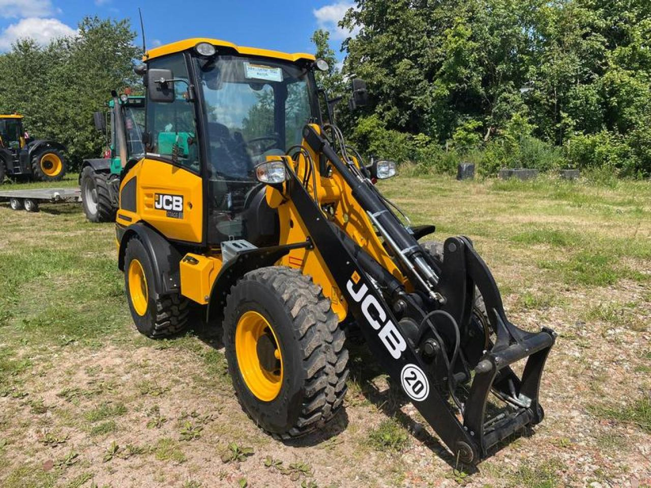 JCB 406 AGRI STUFE V AKTION - Wheel loader: gambar 4 JCB 406 AGRI STUFE V AKTION - Wheel loader: gambar 4