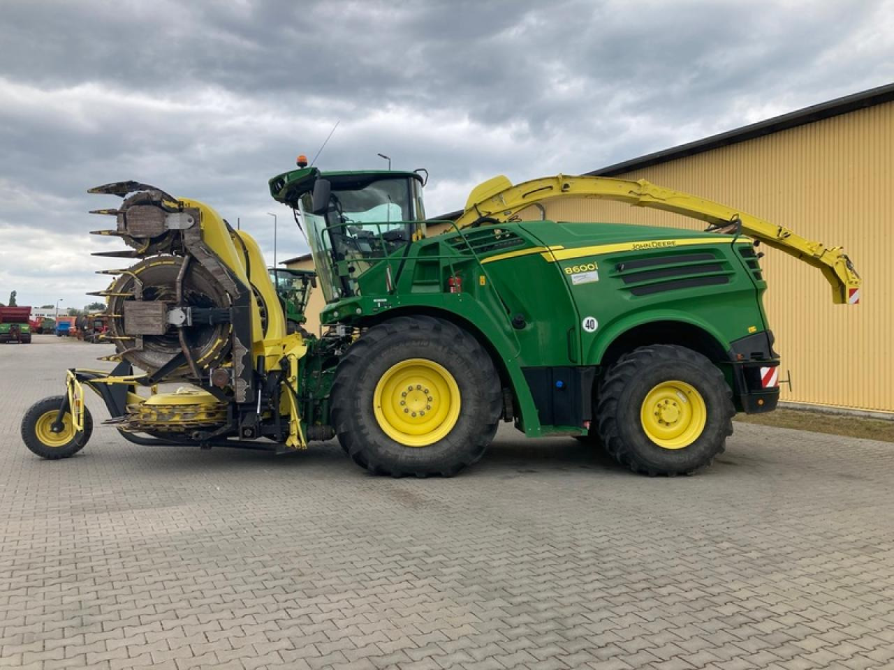 John Deere 8600 I - Pemanen hijauan: gambar 2 John Deere 8600 I - Pemanen hijauan: gambar 2