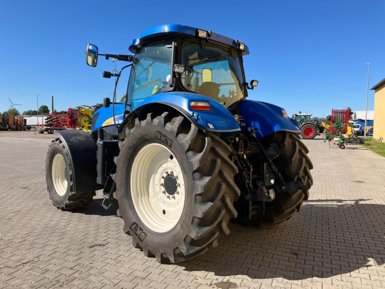 New Holland T7030 // GPS STARFIRE 6000 - Traktor: gambar 2 New Holland T7030 // GPS STARFIRE 6000 - Traktor: gambar 2