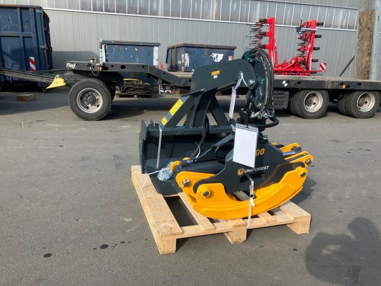 UNIFOREST SCORPION 1800 RÜCKEZANGE - Grapple: gambar 4 UNIFOREST SCORPION 1800 RÜCKEZANGE - Grapple: gambar 4