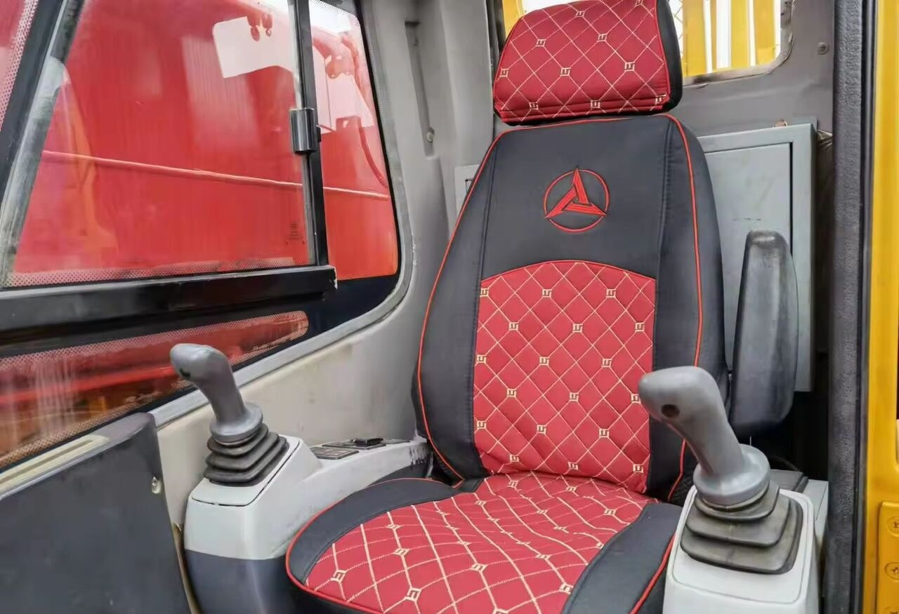 Derek bergerak Sany: gambar 6 Derek bergerak Sany: gambar 6