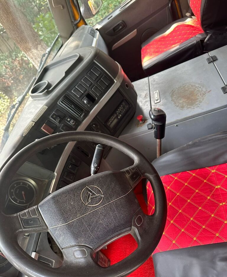 Derek bergerak Sany: gambar 8 Derek bergerak Sany: gambar 8