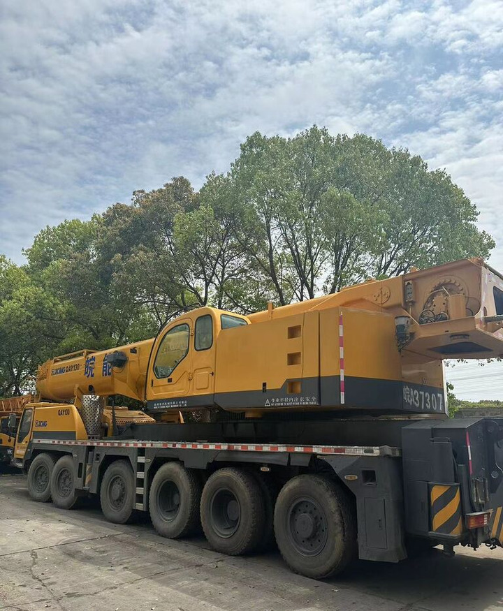 XCMG QY130 25ton 50ton 70ton 100ton 130ton 160ton - Derek bergerak: gambar 2 XCMG QY130 25ton 50ton 70ton 100ton 130ton 160ton - Derek bergerak: gambar 2