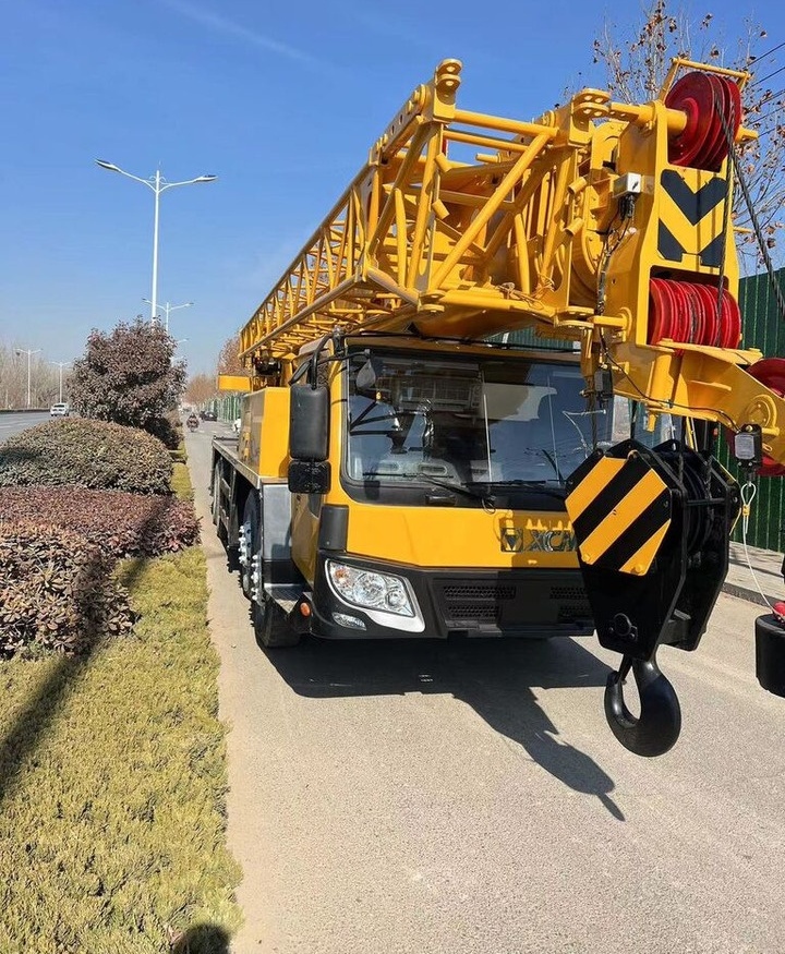 XCMG QY30K QY50K QY50B 30 40 50 60 80 100 truck crane - Derek bergerak: gambar 1 XCMG QY30K QY50K QY50B 30 40 50 60 80 100 truck crane - Derek bergerak: gambar 1