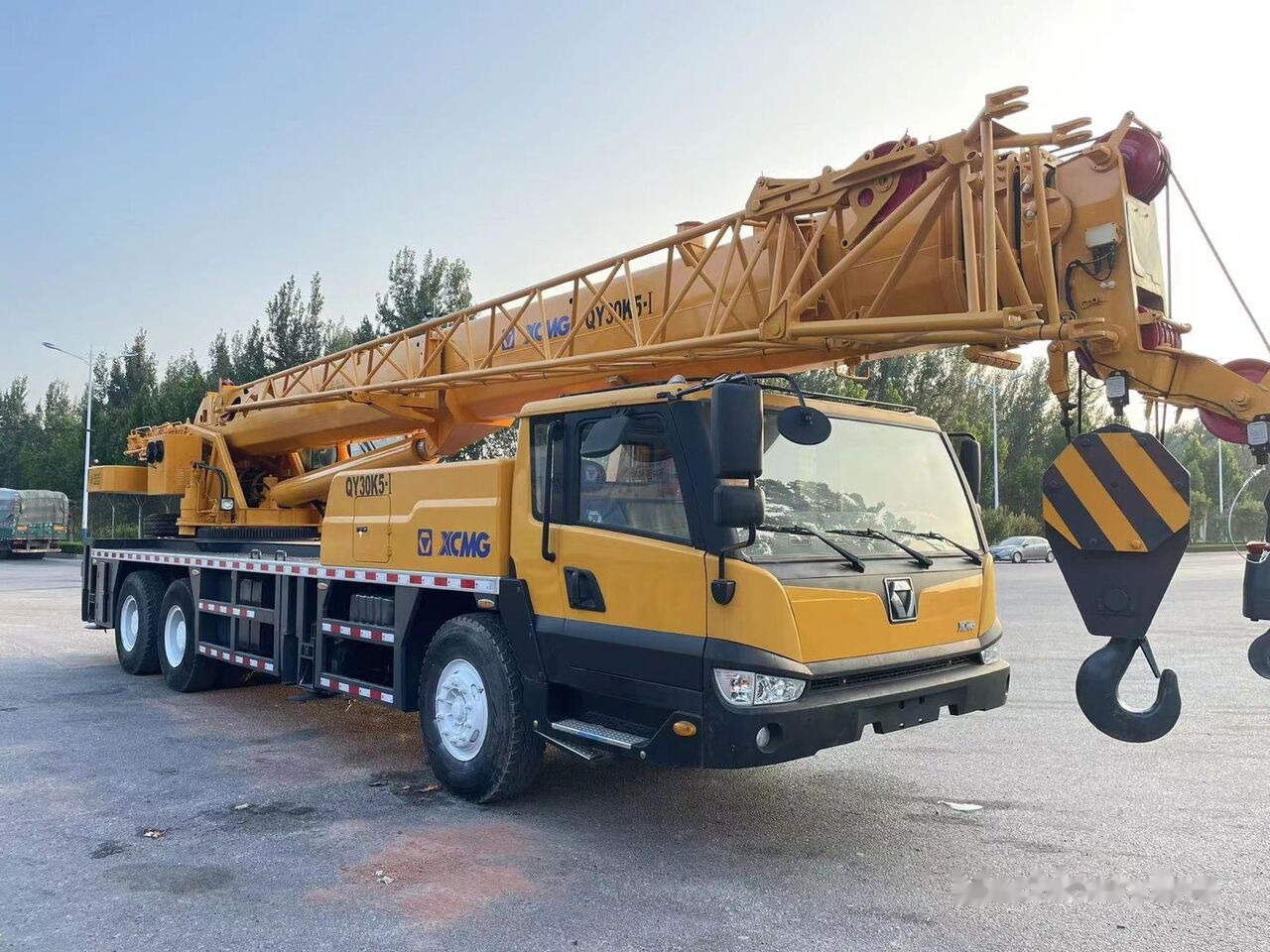 XCMG QY30KC QY30K XCT30 30T 30ton 50 60 70 80 100 - Derek bergerak: gambar 2 XCMG QY30KC QY30K XCT30 30T 30ton 50 60 70 80 100 - Derek bergerak: gambar 2