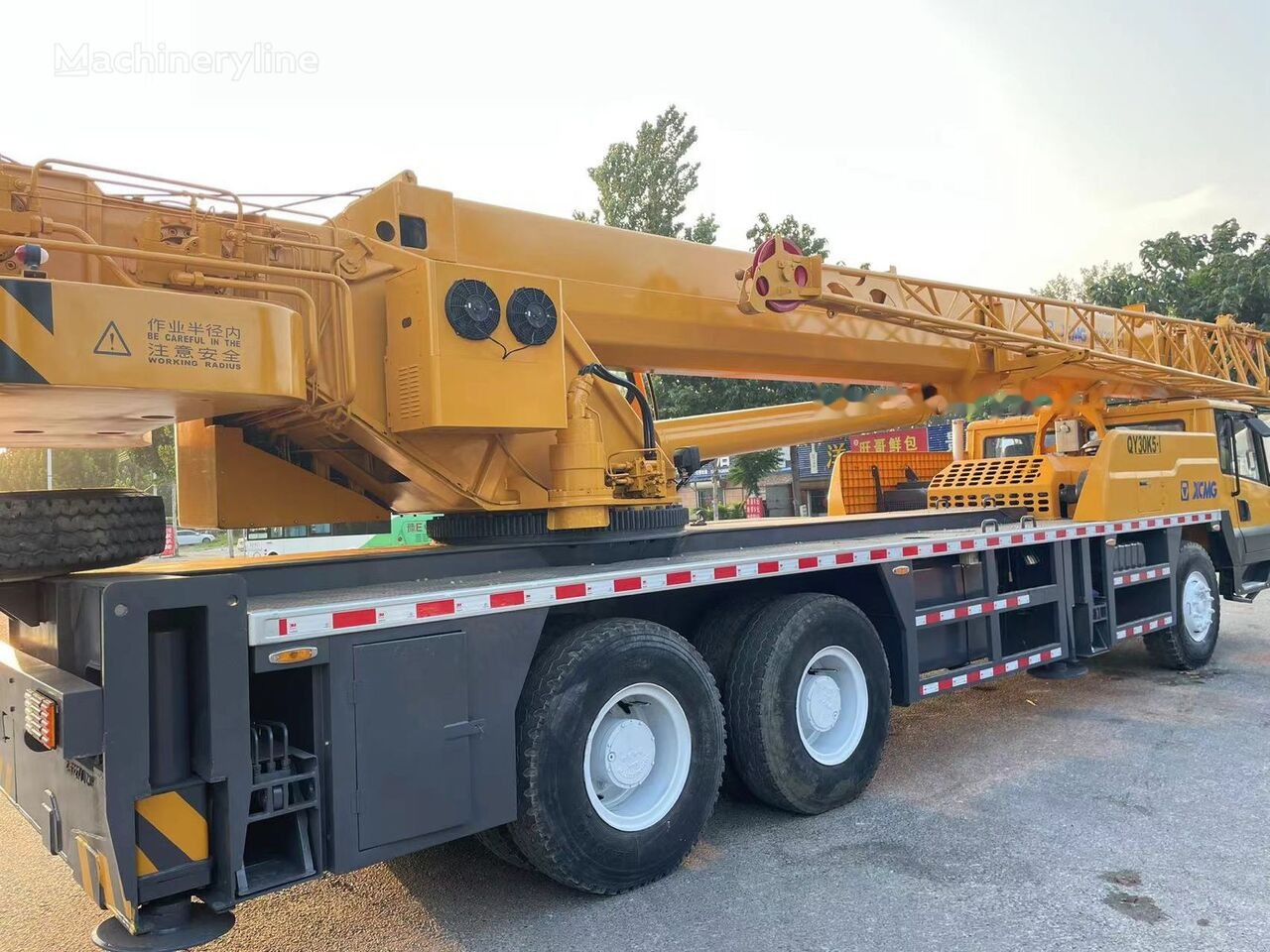 XCMG QY30KC QY30K XCT30 30T 30ton 50 60 70 80 100 - Derek bergerak: gambar 4 XCMG QY30KC QY30K XCT30 30T 30ton 50 60 70 80 100 - Derek bergerak: gambar 4