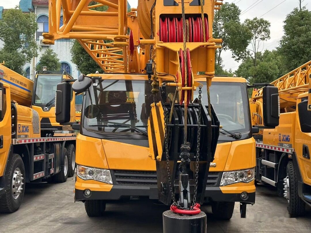 XCMG QY75KC XCT75 75T 75ton 70ton 80ton 50 100 - Derek bergerak: gambar 4 XCMG QY75KC XCT75 75T 75ton 70ton 80ton 50 100 - Derek bergerak: gambar 4
