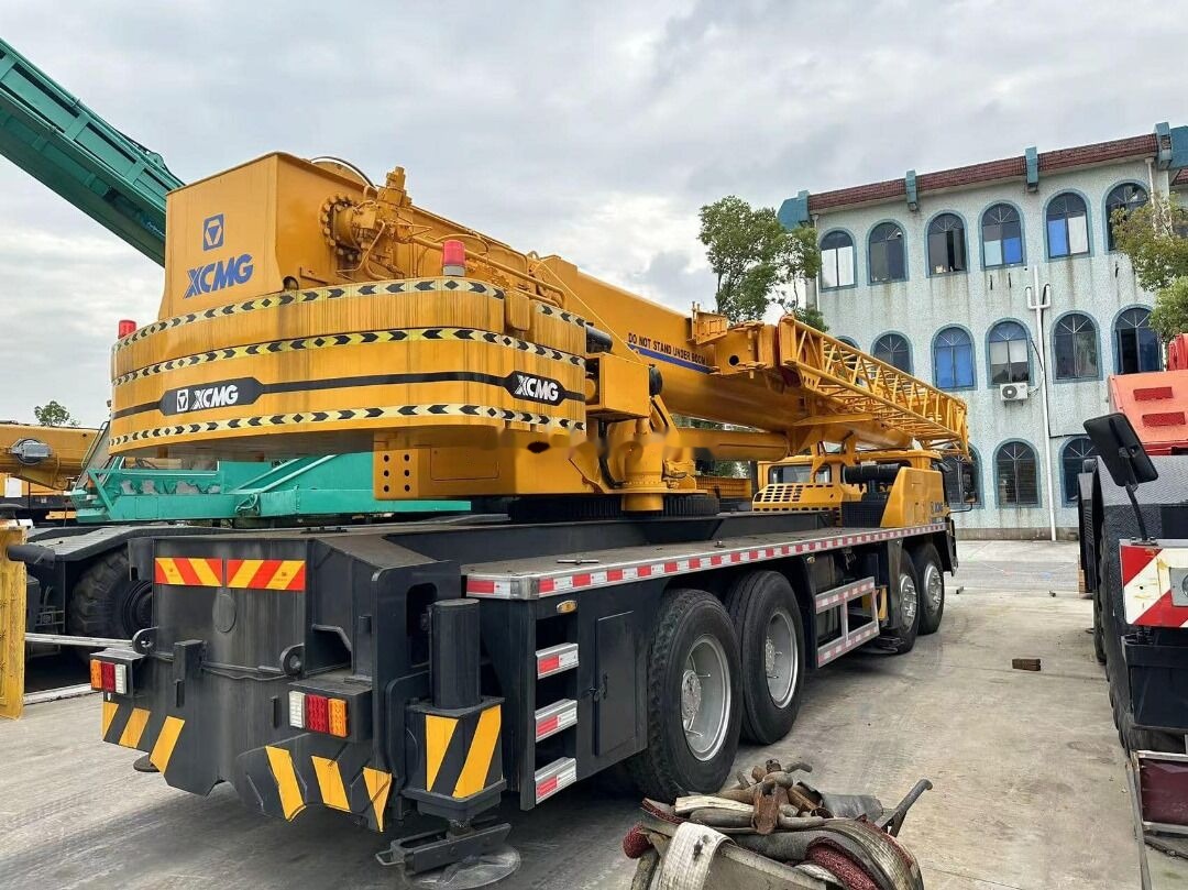 XCMG QY75KC XCT75 75T 75ton 70ton 80ton - Derek bergerak: gambar 4 XCMG QY75KC XCT75 75T 75ton 70ton 80ton - Derek bergerak: gambar 4