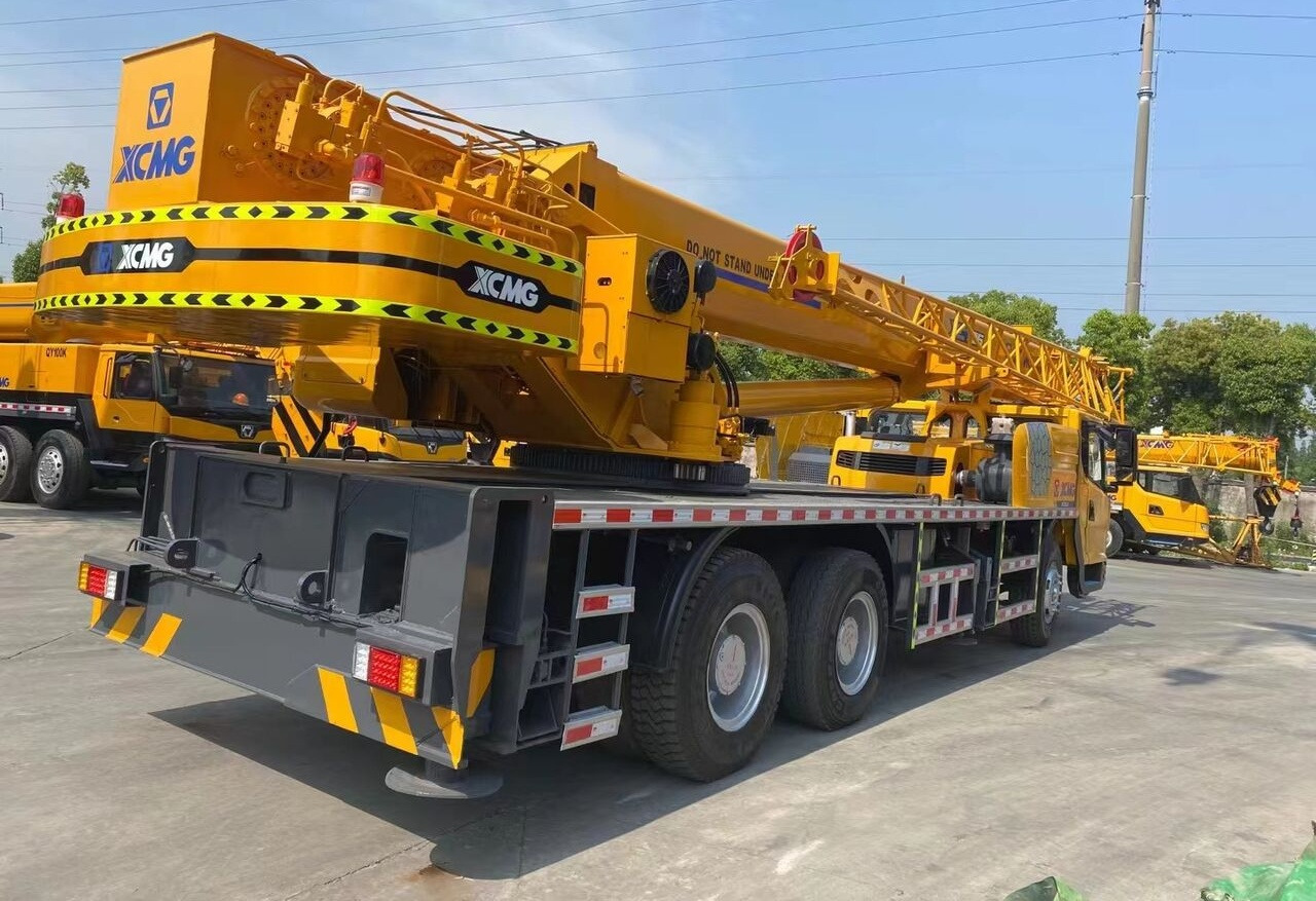 XCMG XCT25 QY25K5D 25ton 50ton 70ton 100ton 130 ton - Derek bergerak: gambar 3 XCMG XCT25 QY25K5D 25ton 50ton 70ton 100ton 130 ton - Derek bergerak: gambar 3