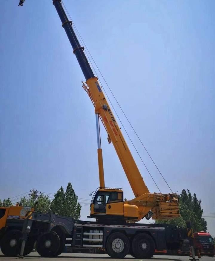 XCMG XCT80 XCT100 XCT70 80T 80ton 90ton 100ton - Derek bergerak: gambar 3 XCMG XCT80 XCT100 XCT70 80T 80ton 90ton 100ton - Derek bergerak: gambar 3