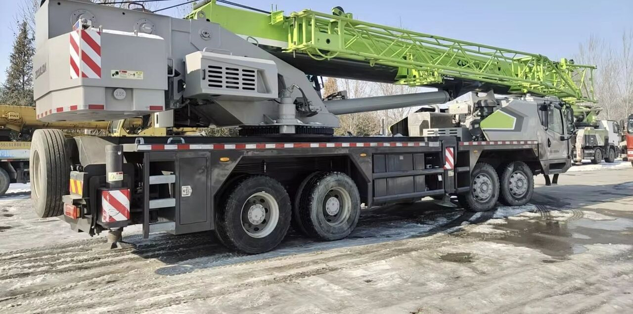 Zoomlion ZTC350 ZTC250 ZTC550 ZTC1000 - Derek bergerak: gambar 3 Zoomlion ZTC350 ZTC250 ZTC550 ZTC1000 - Derek bergerak: gambar 3
