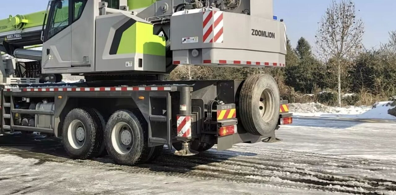 Zoomlion ZTC350 ZTC250 ZTC550 ZTC1000 - Derek bergerak: gambar 4 Zoomlion ZTC350 ZTC250 ZTC550 ZTC1000 - Derek bergerak: gambar 4