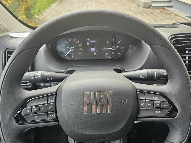 FIAT Ducato 140 DOKA Pritsche 2,9 Meter Klima DAB... - Van flatbed, Van kombi: gambar 4 FIAT Ducato 140 DOKA Pritsche 2,9 Meter Klima DAB... - Van flatbed, Van kombi: gambar 4