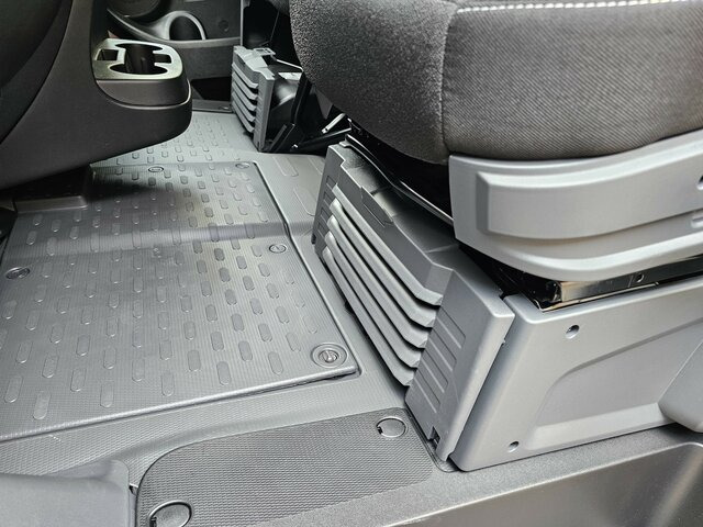 FIAT Ducato 30 120 Serie10-9.2 Modell 2025 L2H1 PDC - Van kecil: gambar 3 FIAT Ducato 30 120 Serie10-9.2 Modell 2025 L2H1 PDC - Van kecil: gambar 3