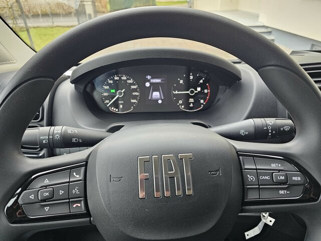 FIAT Ducato 35 L3H2 13m³ Klima Temp 260° Kamera PDC... - Van panel: gambar 4 FIAT Ducato 35 L3H2 13m³ Klima Temp 260° Kamera PDC... - Van panel: gambar 4