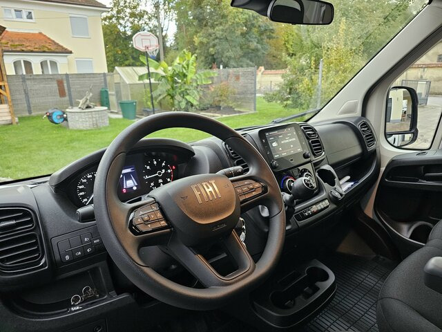 FIAT Ducato 35 MAXI 180 Koffer Kamera 7` TFT sofort - Van box: gambar 2 FIAT Ducato 35 MAXI 180 Koffer Kamera 7` TFT sofort - Van box: gambar 2