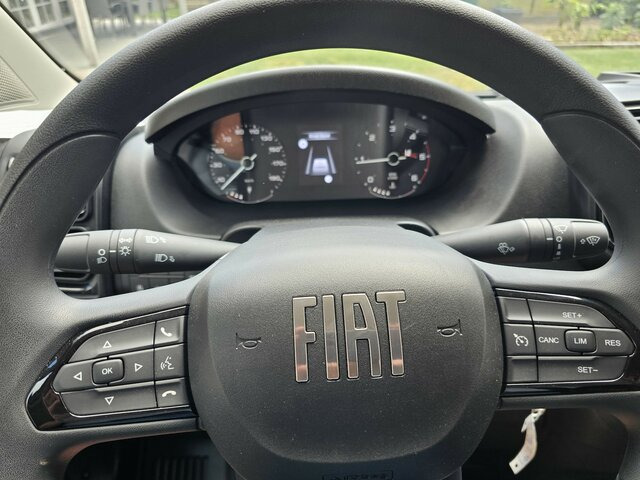 FIAT Ducato 35 MAXI 180 Pritsche Plane 4,90 Meter - Van dengan terpal samping: gambar 4 FIAT Ducato 35 MAXI 180 Pritsche Plane 4,90 Meter - Van dengan terpal samping: gambar 4