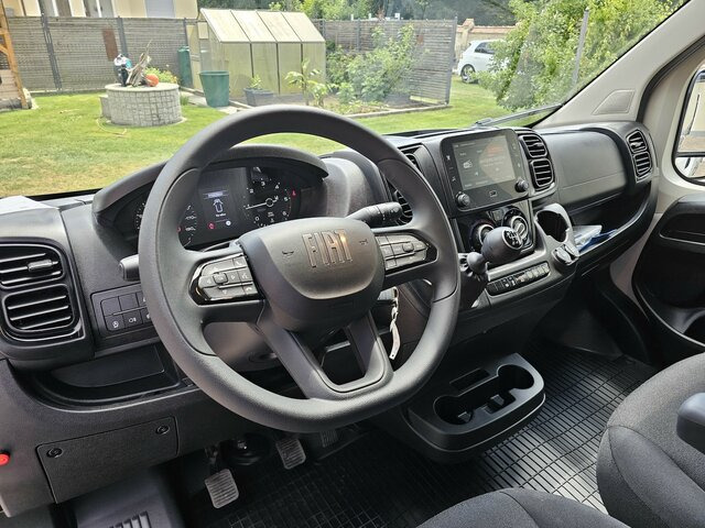 FIAT Ducato 35 MAXI 180 Pritsche Plane LBW BÄR AHK - Van dengan terpal samping: gambar 4 FIAT Ducato 35 MAXI 180 Pritsche Plane LBW BÄR AHK - Van dengan terpal samping: gambar 4