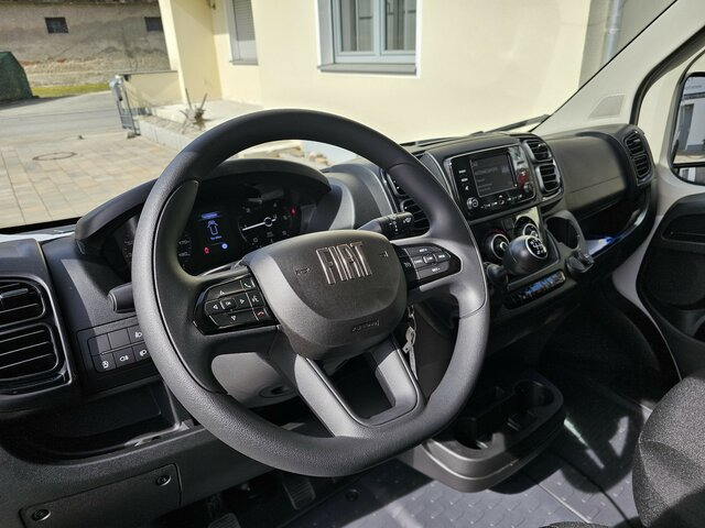FIAT Ducato 35 MAXI L5H3 L4H3 140 17m³ Serie10 9.2 - Van panel: gambar 4 FIAT Ducato 35 MAXI L5H3 L4H3 140 17m³ Serie10 9.2 - Van panel: gambar 4