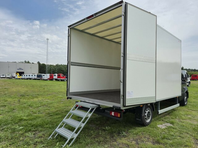 IVECO Daily 35S18 3.0 Koffer Voll-LED Navigation - Van box: gambar 5 IVECO Daily 35S18 3.0 Koffer Voll-LED Navigation - Van box: gambar 5