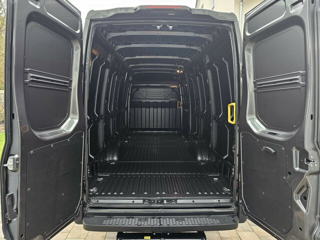 Van panel baru IVECO Daily 35S18HA8V Hi-Matic 16m³ XL LED ACC: gambar 19