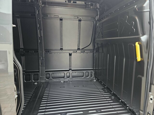 Van panel baru IVECO Daily 35S18HA8V Hi-Matic 16m³ XL LED ACC: gambar 25