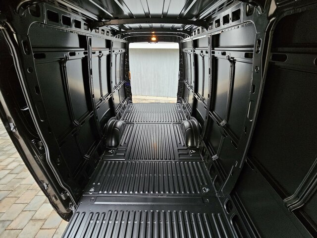 Van panel baru IVECO Daily 35S18HA8V Hi-Matic 16m³ XL LED ACC: gambar 27