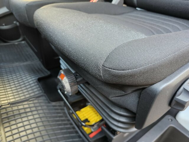 IVECO Daily 35S18HA8V Hi-Matic 18m³ Modell 2025 MY24 - Van panel: gambar 2 IVECO Daily 35S18HA8V Hi-Matic 18m³ Modell 2025 MY24 - Van panel: gambar 2