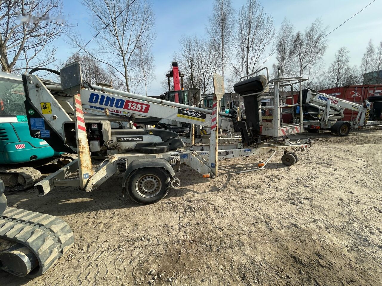 Dino 135T - Boom artikulasi: gambar 1 Dino 135T - Boom artikulasi: gambar 1