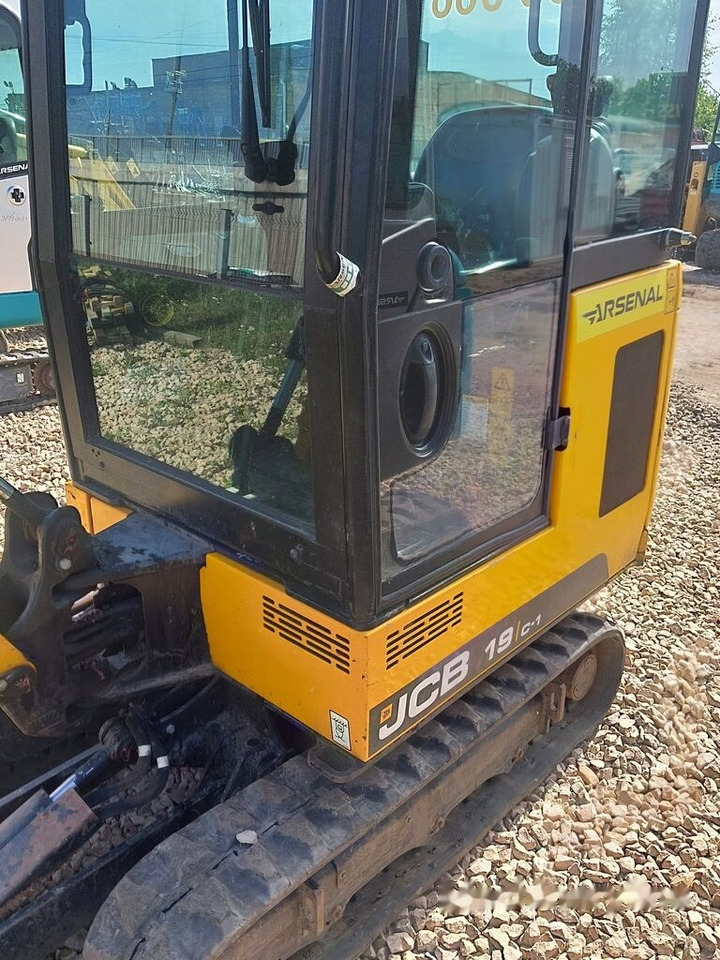 JCB 19 C! - Ekskavator mini: gambar 2 JCB 19 C! - Ekskavator mini: gambar 2