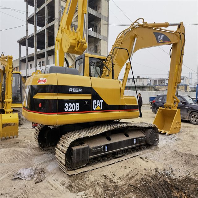 CAT 320B Excavator - Ekskavator perayap: gambar 2 CAT 320B Excavator - Ekskavator perayap: gambar 2
