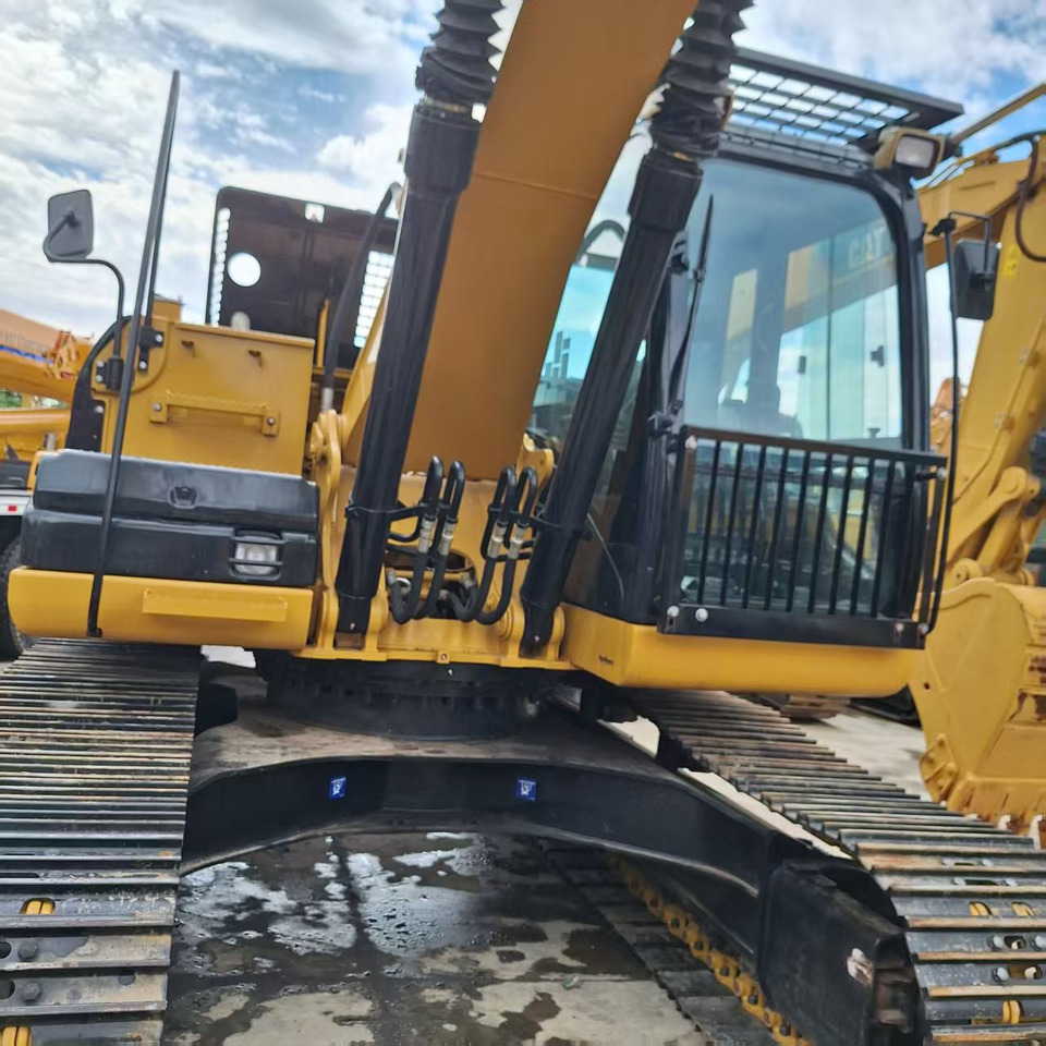 CAT 320D2 Excavator - Ekskavator perayap: gambar 3 CAT 320D2 Excavator - Ekskavator perayap: gambar 3