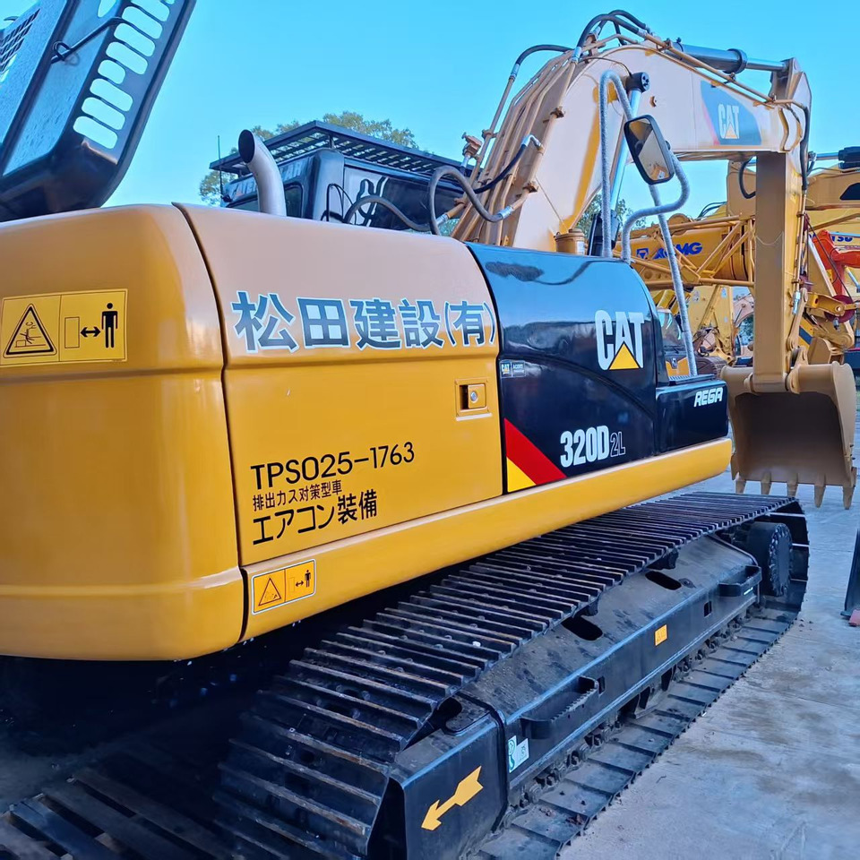 CAT 320D2L Excavator - Ekskavator perayap: gambar 1 CAT 320D2L Excavator - Ekskavator perayap: gambar 1