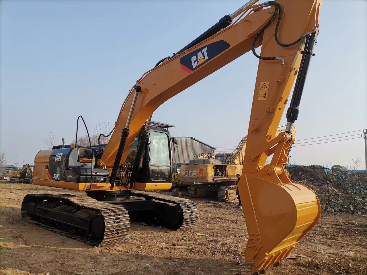CAT 320DL Excavator - Ekskavator perayap: gambar 4 CAT 320DL Excavator - Ekskavator perayap: gambar 4