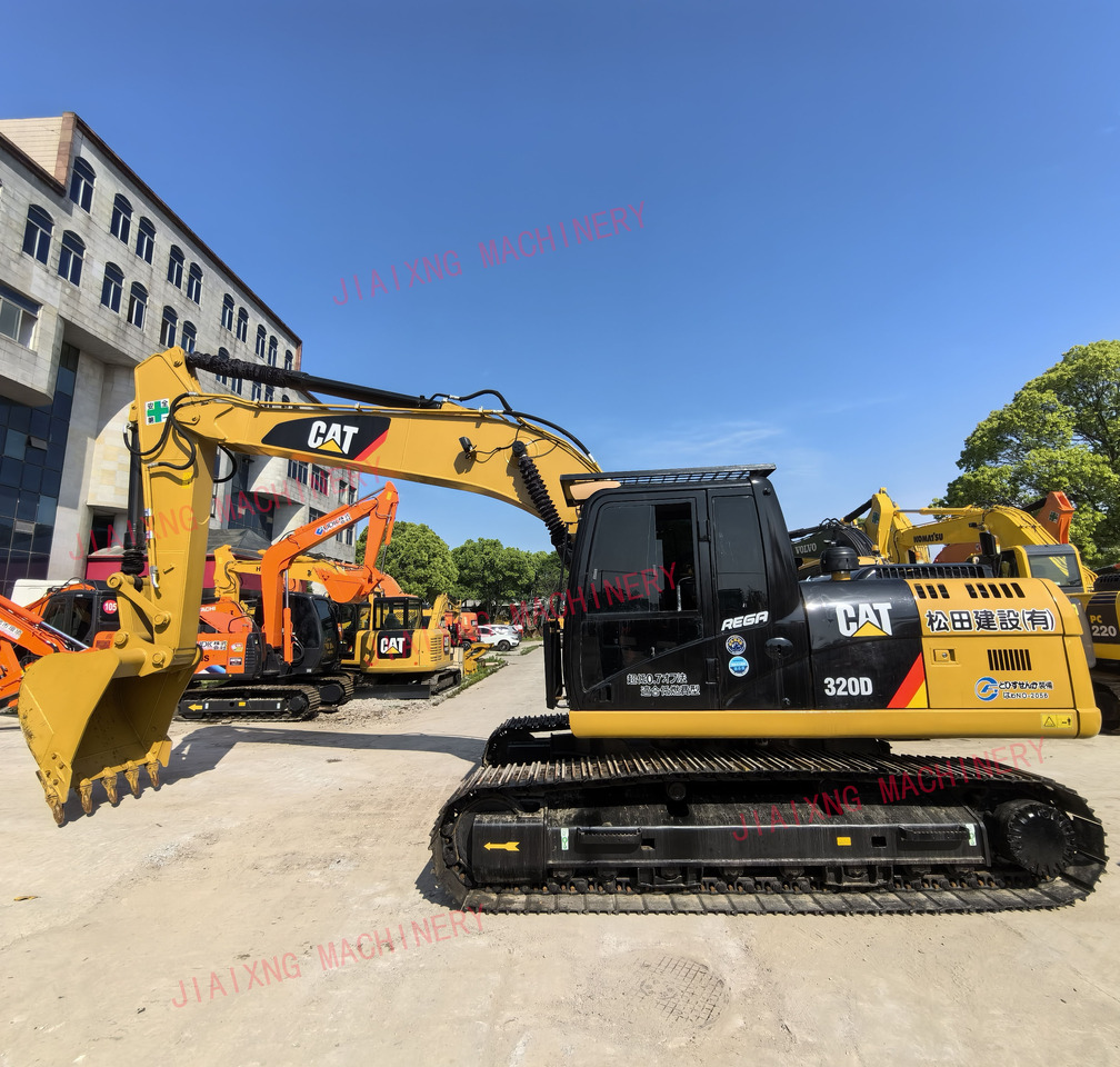 CAT 320DL used excavator - Ekskavator perayap: gambar 1 CAT 320DL used excavator - Ekskavator perayap: gambar 1
