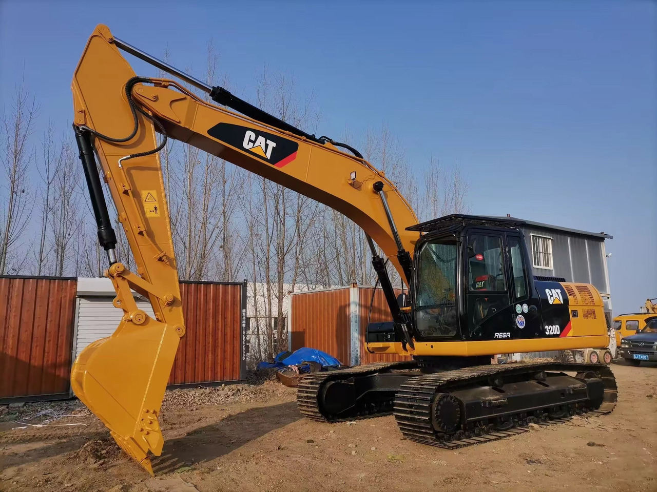 CAT 320DL used excavator - Ekskavator perayap: gambar 5 CAT 320DL used excavator - Ekskavator perayap: gambar 5
