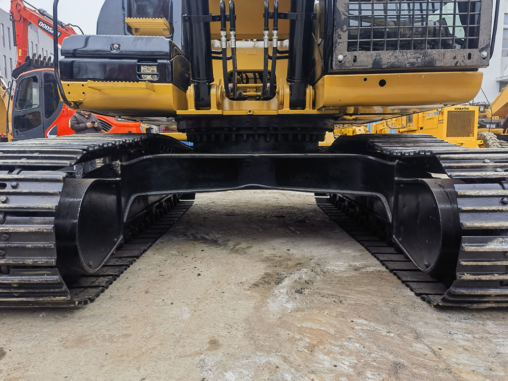 CAT 330D Excavator - Ekskavator perayap: gambar 5 CAT 330D Excavator - Ekskavator perayap: gambar 5