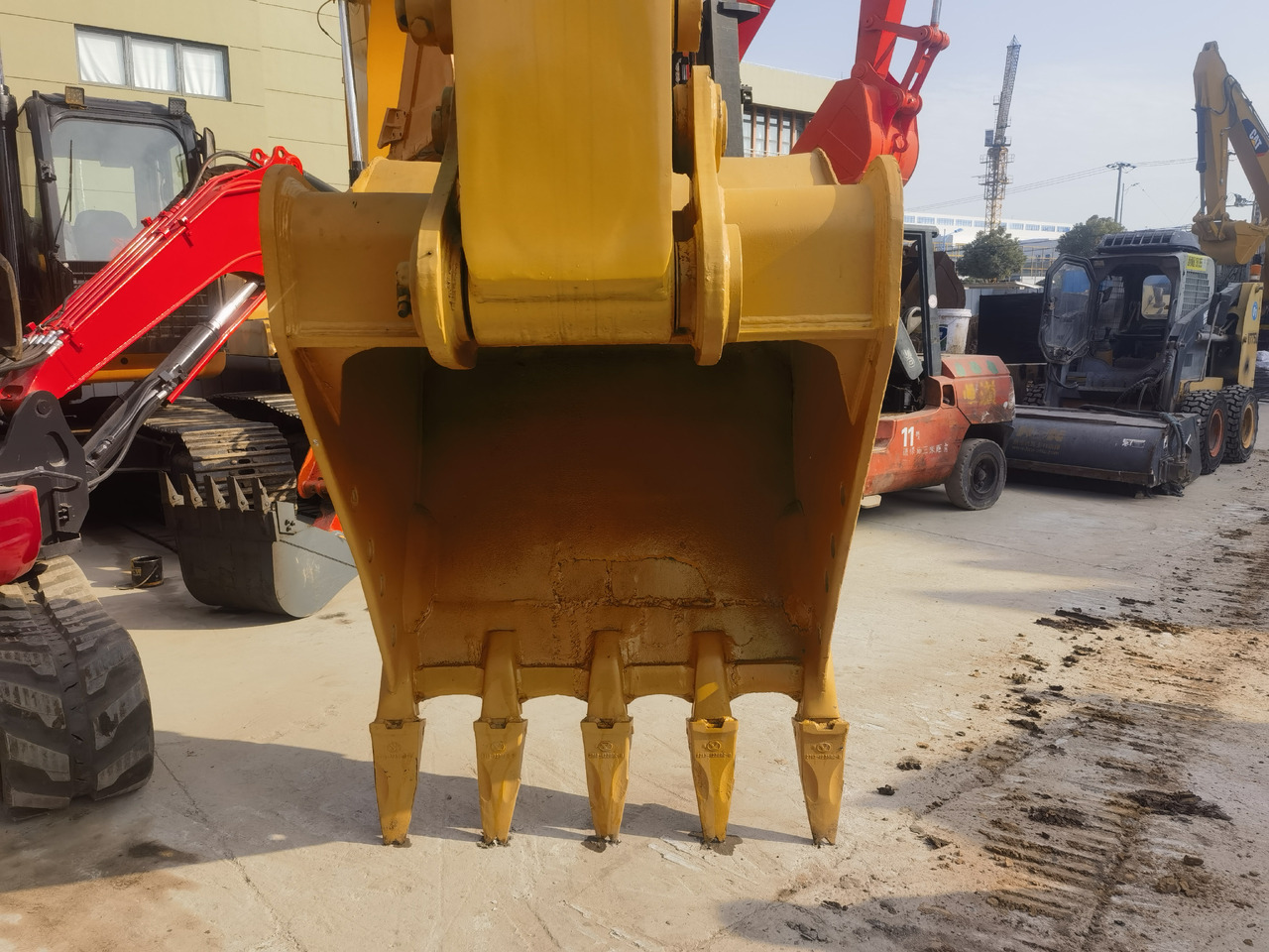 CAT 330D2L Excavator - Ekskavator perayap: gambar 5 CAT 330D2L Excavator - Ekskavator perayap: gambar 5