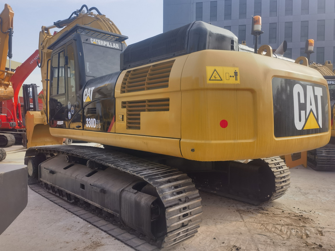 CAT 330D2L Excavator - Ekskavator perayap: gambar 2 CAT 330D2L Excavator - Ekskavator perayap: gambar 2