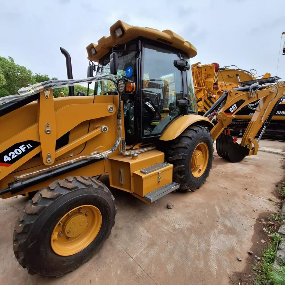 CAT 420F Backhoe Loader - Backhoe loader: gambar 1 CAT 420F Backhoe Loader - Backhoe loader: gambar 1