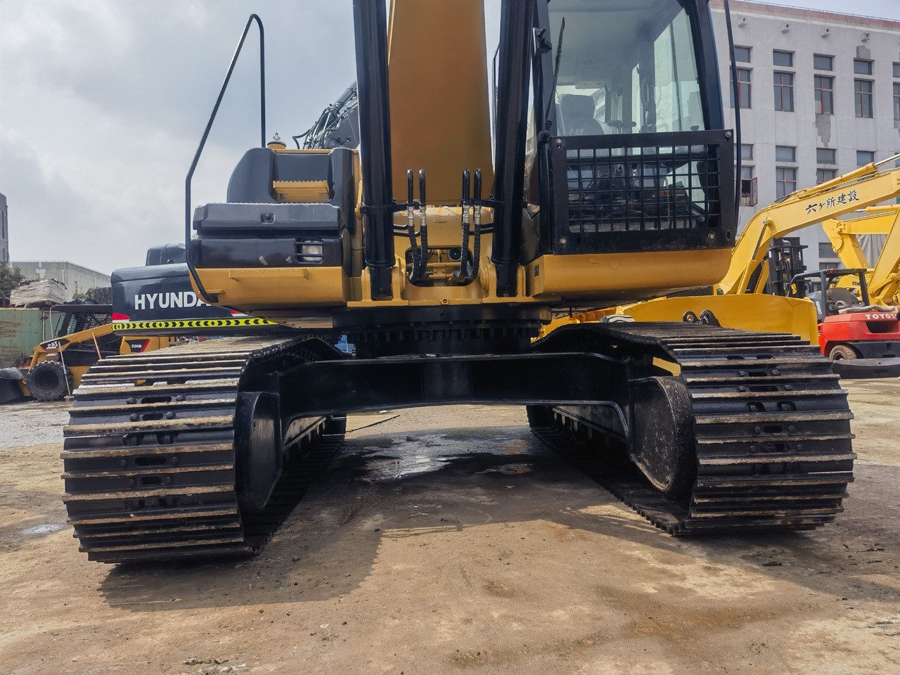 CATERPILLAR CAT 325D Excavator - Ekskavator perayap: gambar 5 CATERPILLAR CAT 325D Excavator - Ekskavator perayap: gambar 5
