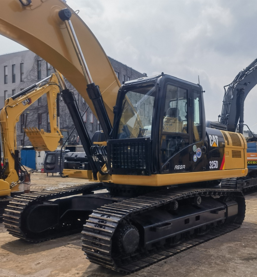 CATERPILLAR CAT 325D Excavator - Ekskavator perayap: gambar 4 CATERPILLAR CAT 325D Excavator - Ekskavator perayap: gambar 4